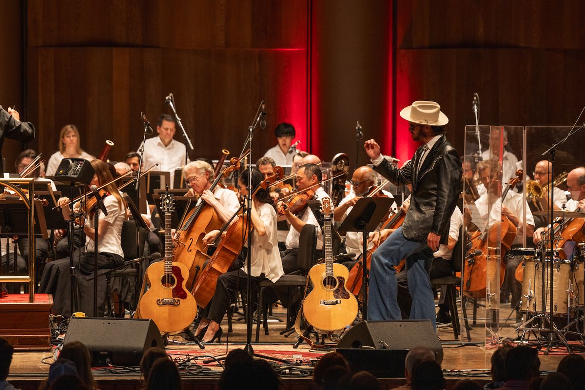 Amos Lee with Chicago Philharmonic Orchestra