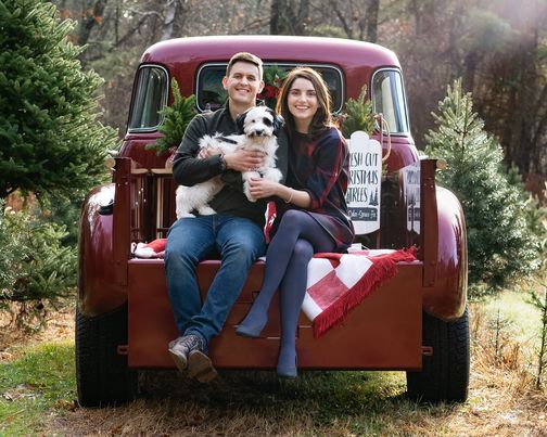 Vintage Truck Holiday Photo Session
