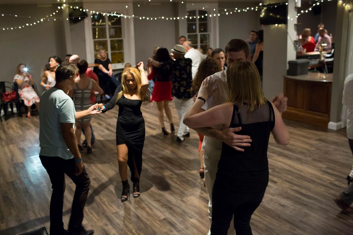 Bachata Dance Classes - Geelong [4-week block 3\/10 - 24\/10]