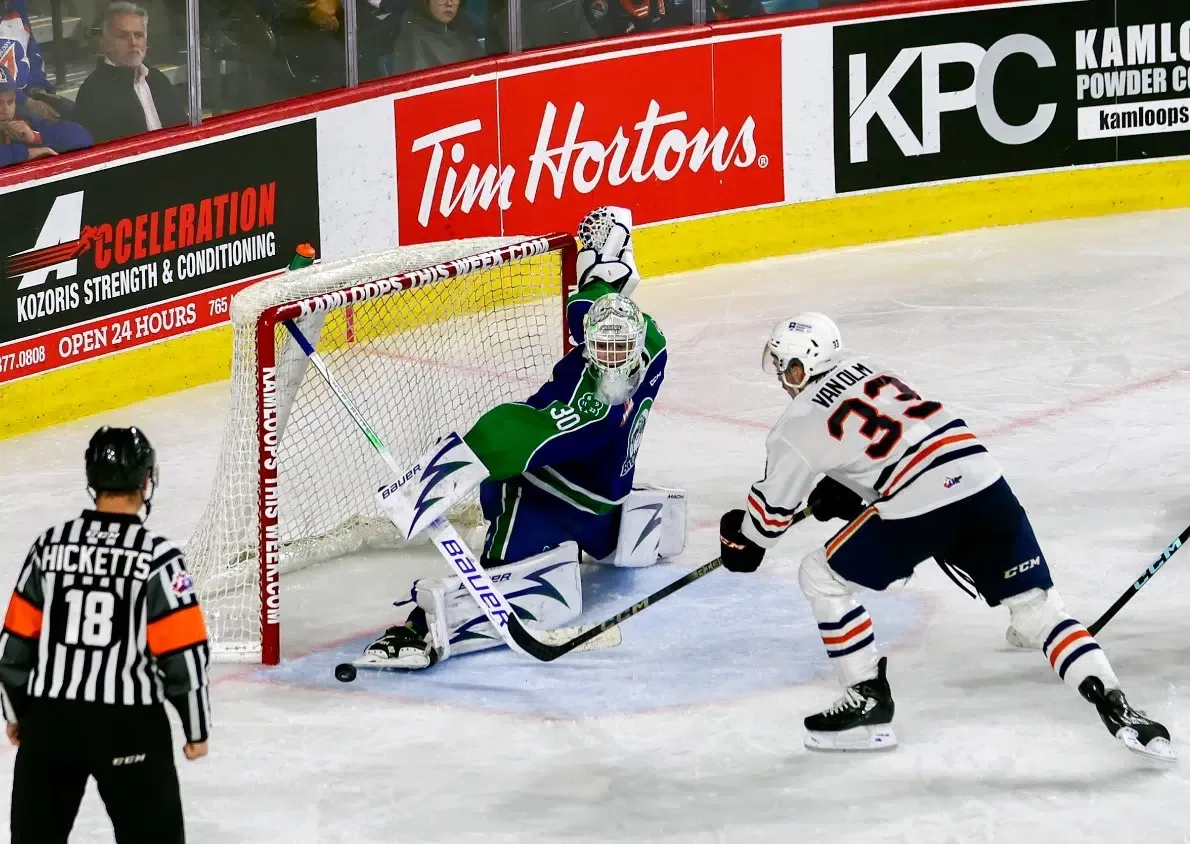 Swift Current Broncos at Kamloops Blazers