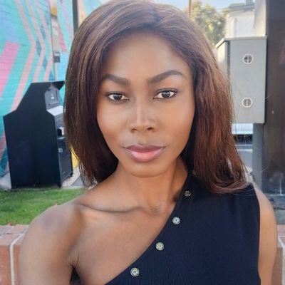 Florence Awussi (Sales Support at Veronique Gabai)