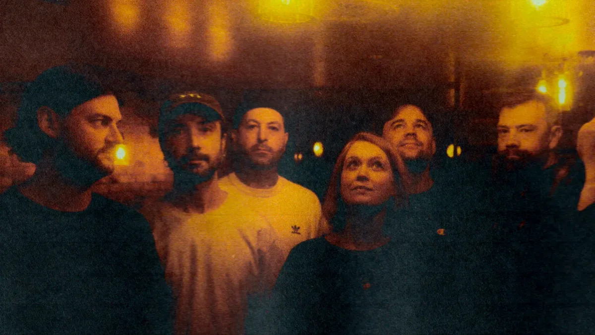 Los Campesinos! in Liverpool