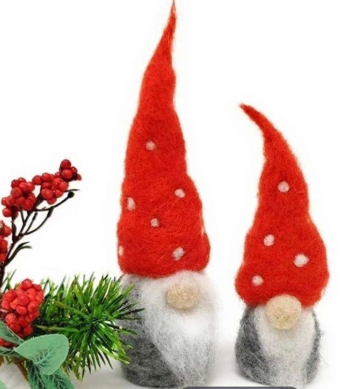 Festive Nordic Gnomes 