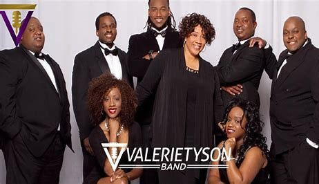 Sunday Concerts in the Gardens- Valerie Tyson Band