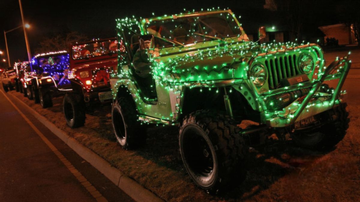 Jeeps in Mount Airy Christmas Parade \ud83c\udf84 