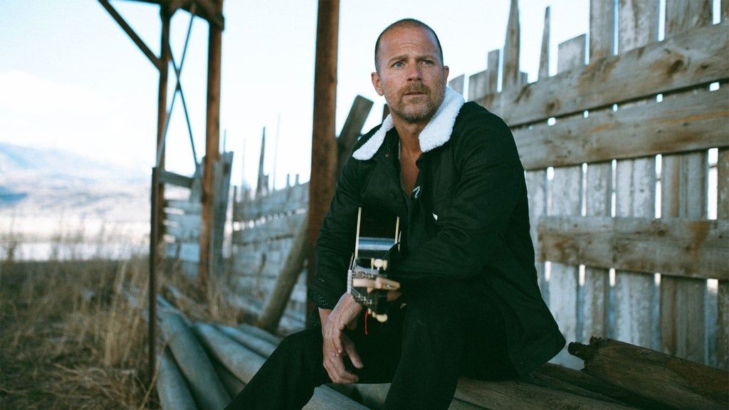 Kip Moore- Solitary Tracks Fall