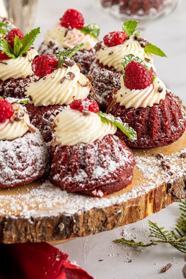 I like minibundts and I cannot lie! SOLD OUT!, Deidre Peak Sweet