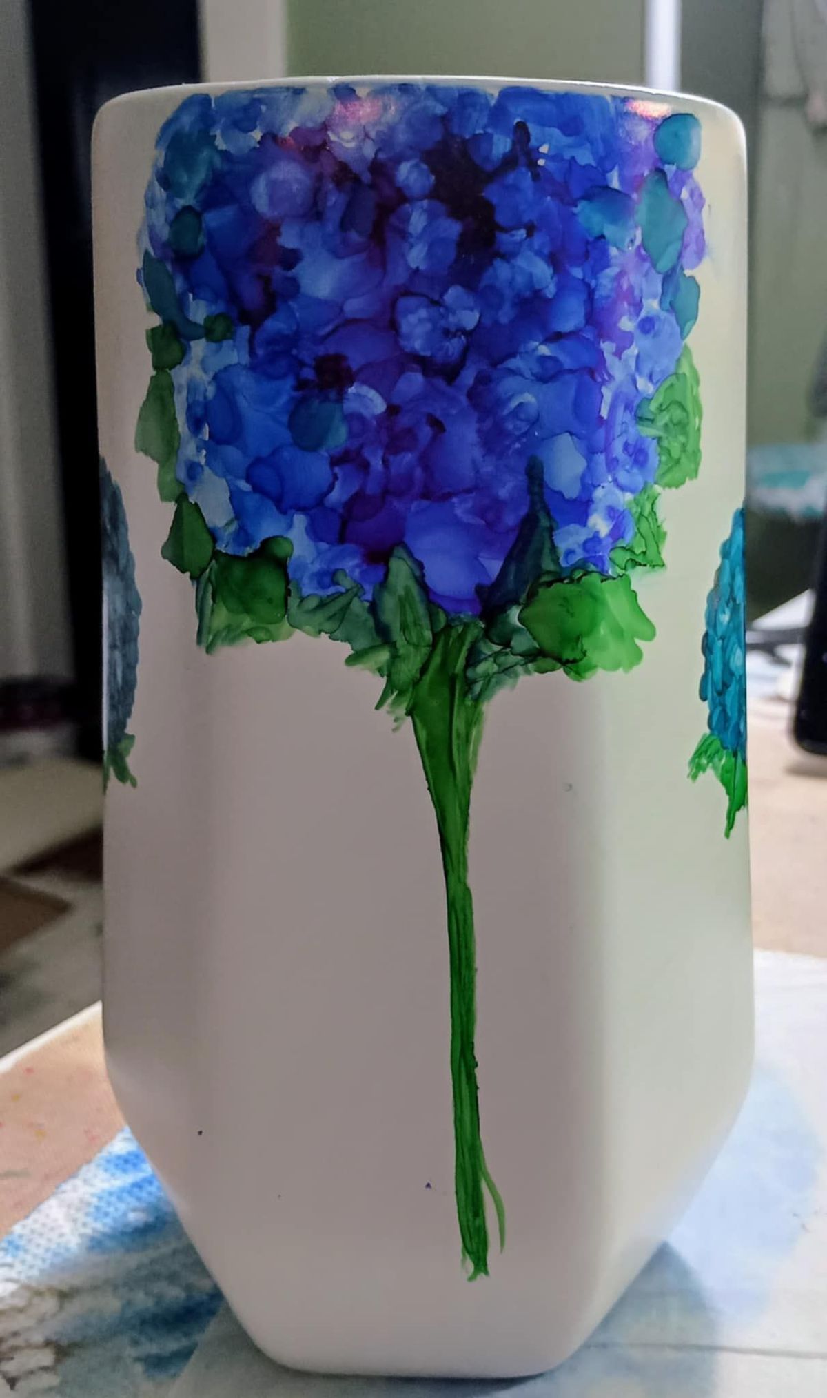 Alcohol Ink Vase and Tile Class