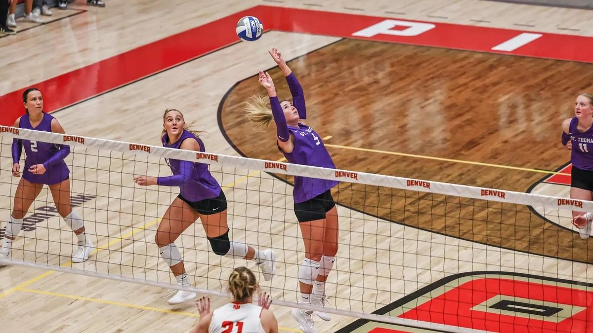 Parking North Dakota Fighting Hawks at Denver Pioneers Mens Basketball