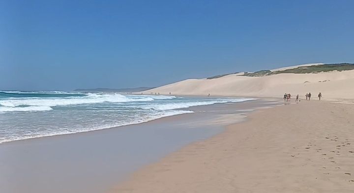 NEW YEAR'S BAREFOOT BEACH RUN