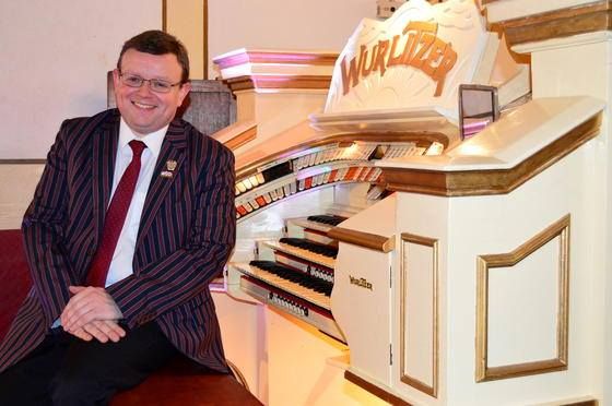 Organ Show - Pavilion Theatre - with Cameron Lloyd