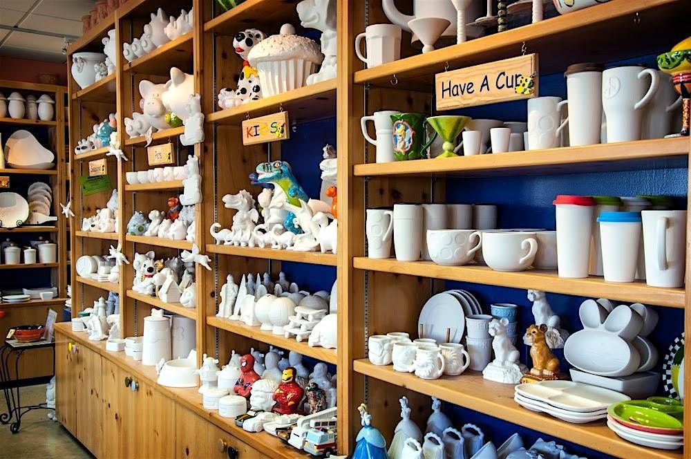 Sip, Socialize & Ceramics: Holiday Theme