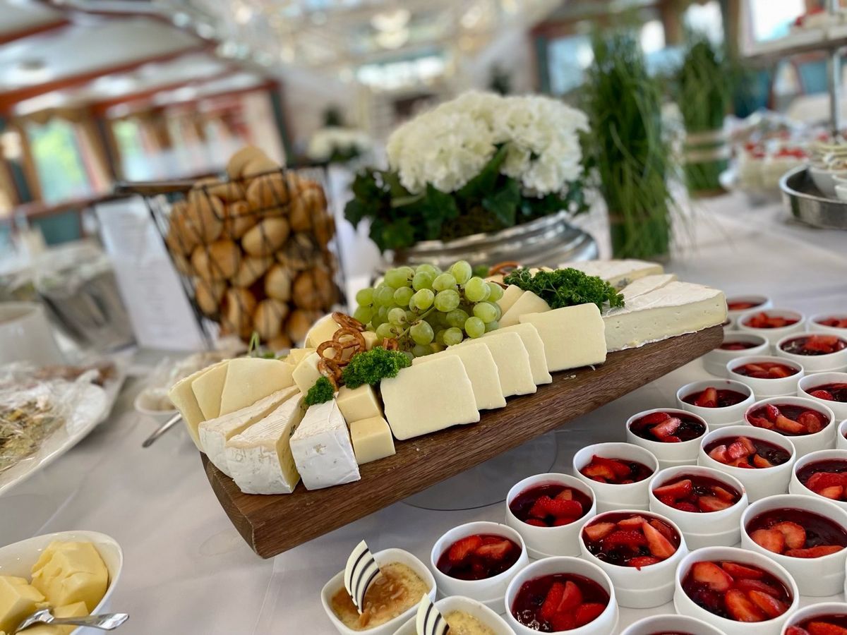 Festtagsbrunch auf der Rheinprinzessin