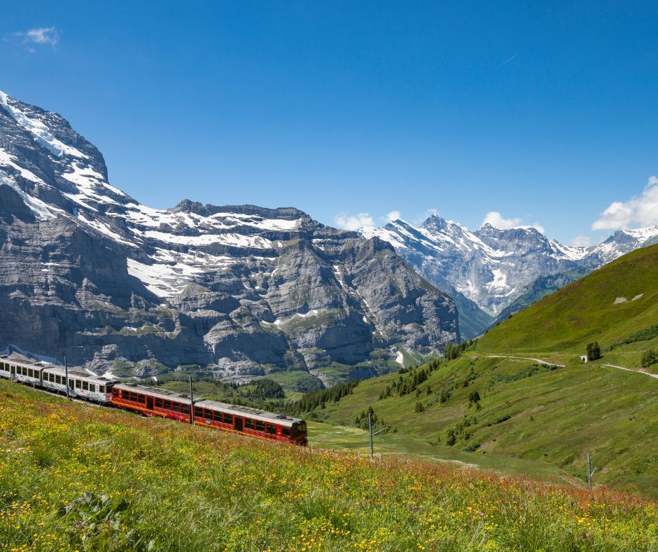 The Majestic Alps: Interlaken, Lauterbrunnen, Grindelwald, Chamonix, and Geneva Trip by Uniflucht"