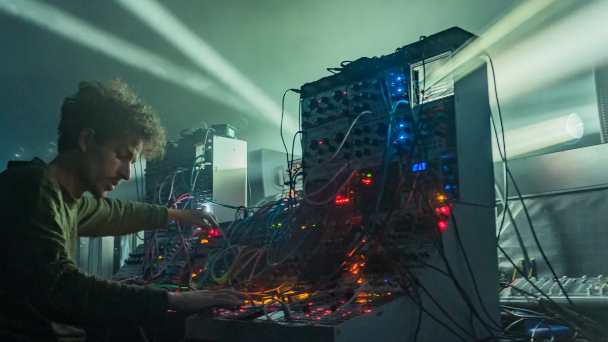 Colin Benders, Drea, Dzeko, Atrice, Saidah, Sandrien in Barcelona