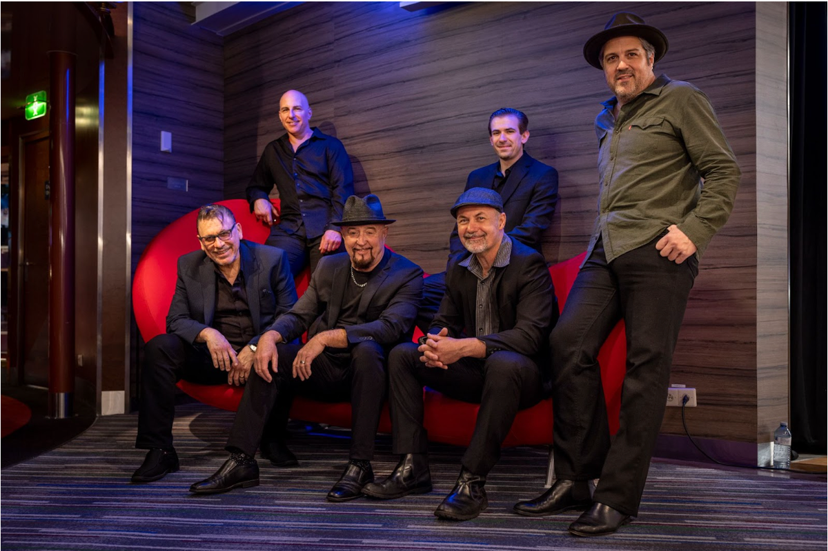 Fabulous Thunderbirds at Long Center - Lafayette