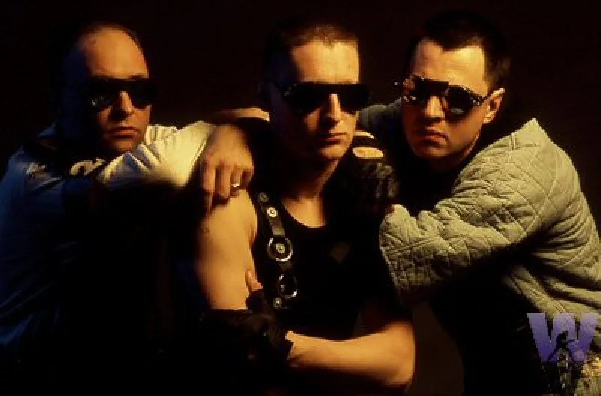 Front 242 (18+)