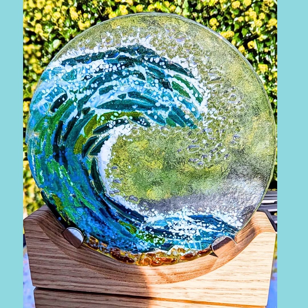 Fused Glass Circular Sea Wave workshop with Alison Kemp