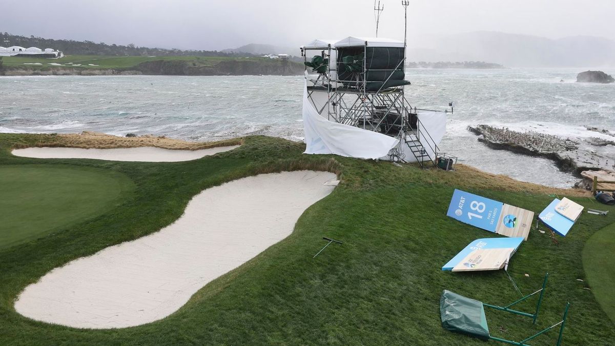 AtT&T Pebble Beach National Pro-Am - Sunday