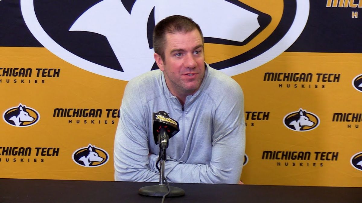 Northern Michigan Wildcats at Michigan Tech Huskies Mens Hockey at John MacInnes Student Ice Arena