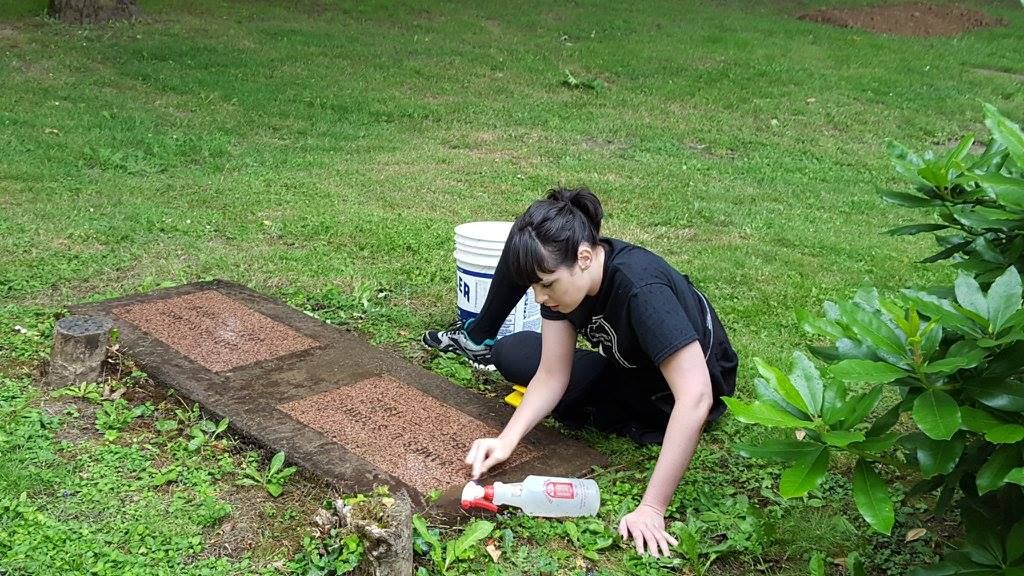 Headstone Cleaning Workshop: Free!