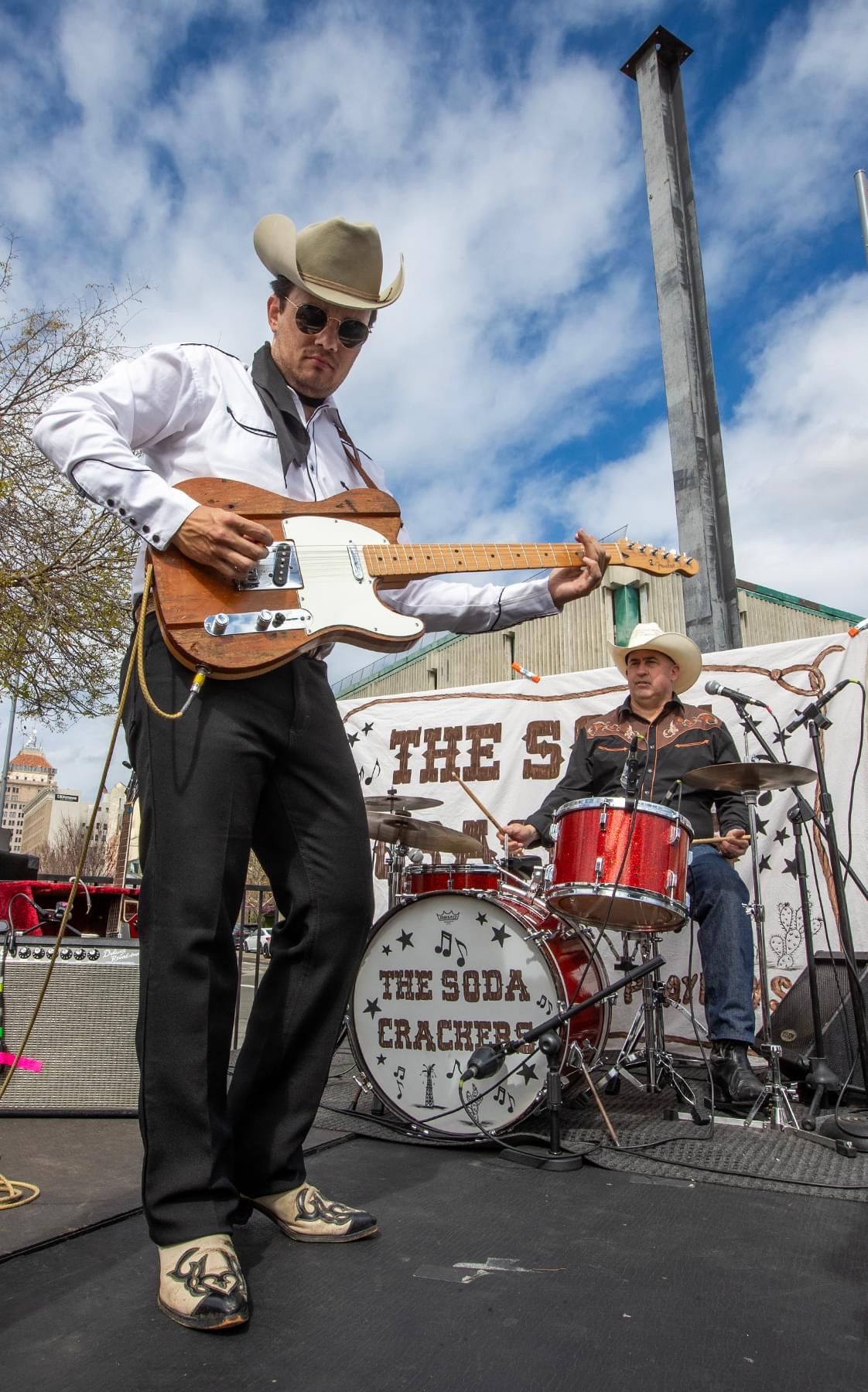 The Soda Crackers - Vaquero y Mar 