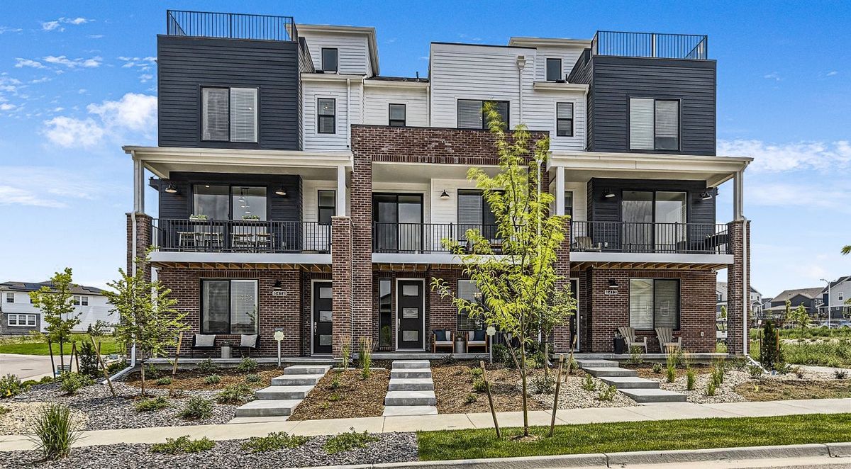 Parking Colony House with Happy Landing