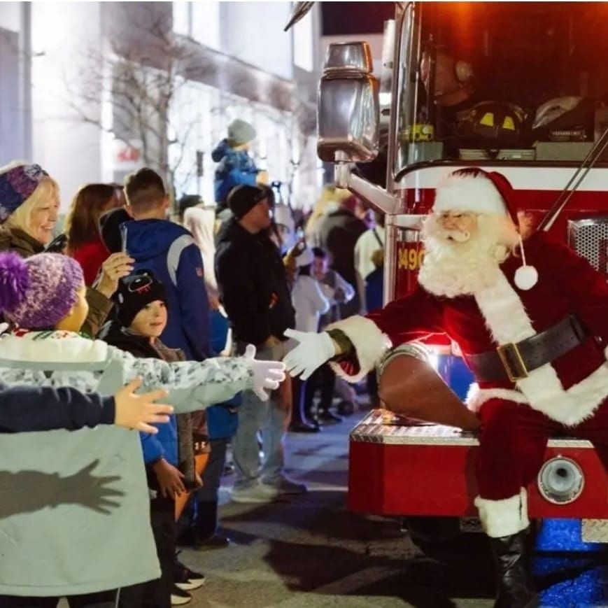 Annual Tree Lighting & Parade