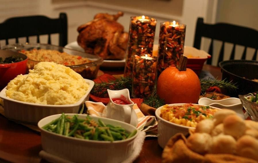 Neighborhood Thanksgiving Eve Celebration + Celebraci\u00f3n de Acci\u00f3n de Gracias