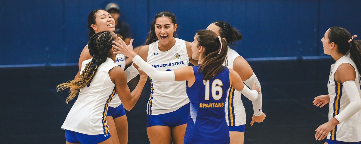 Colorado State Rams at Wyoming Cowgirls Womens Volleyball