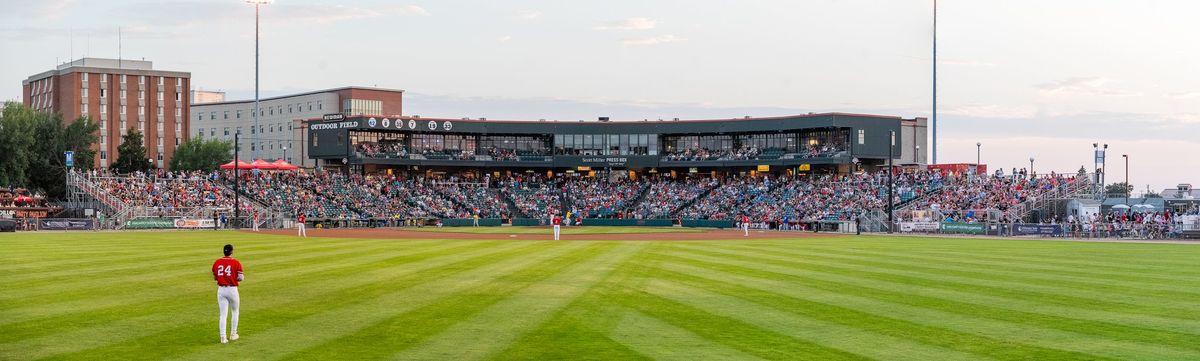 Winnipeg Goldeyes vs. Fargo-Moorhead RedHawks