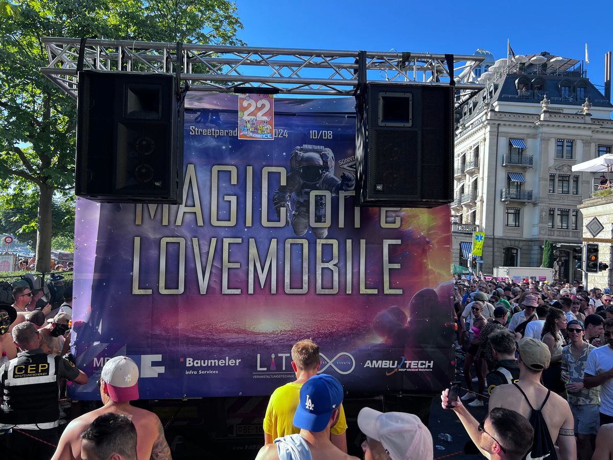 Magic on'e Lovemobile@ Street Parade 2025