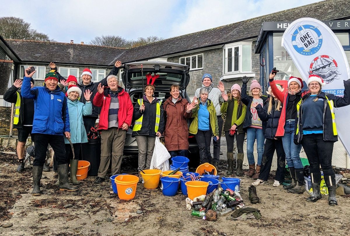 Christmas beach clean 