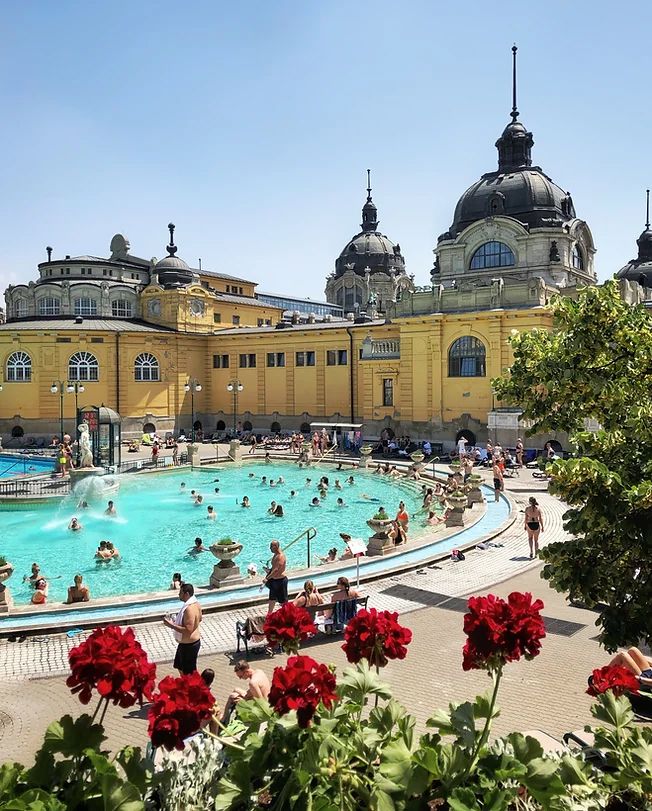 Bli med fotograf MORTEN KROGVOLD til Budapest 