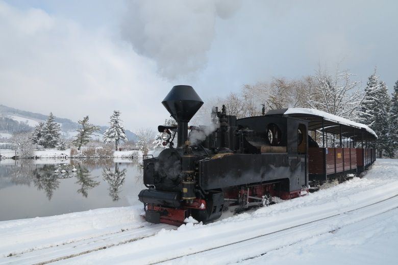 Adventsdampf der Schinznacher Baumschulbahn mit feinem Raclette