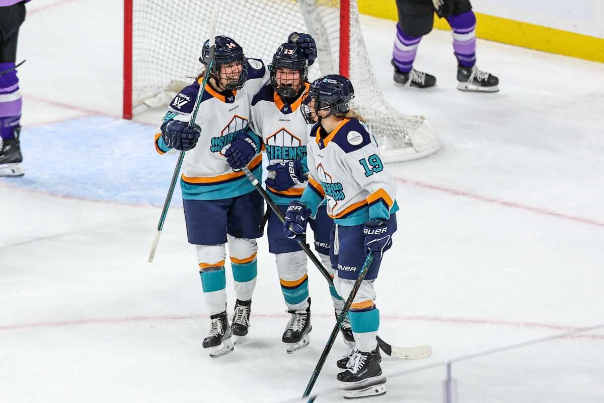 Parking Toronto Sceptres at New York Sirens