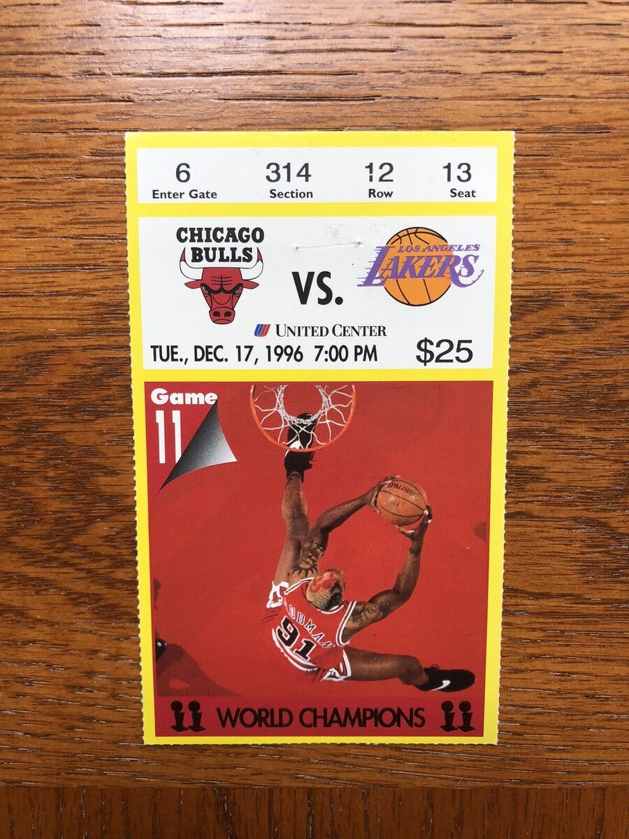 Los Angeles Lakers at Chicago Bulls at United Center