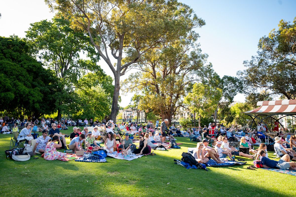  Music in the Gardens