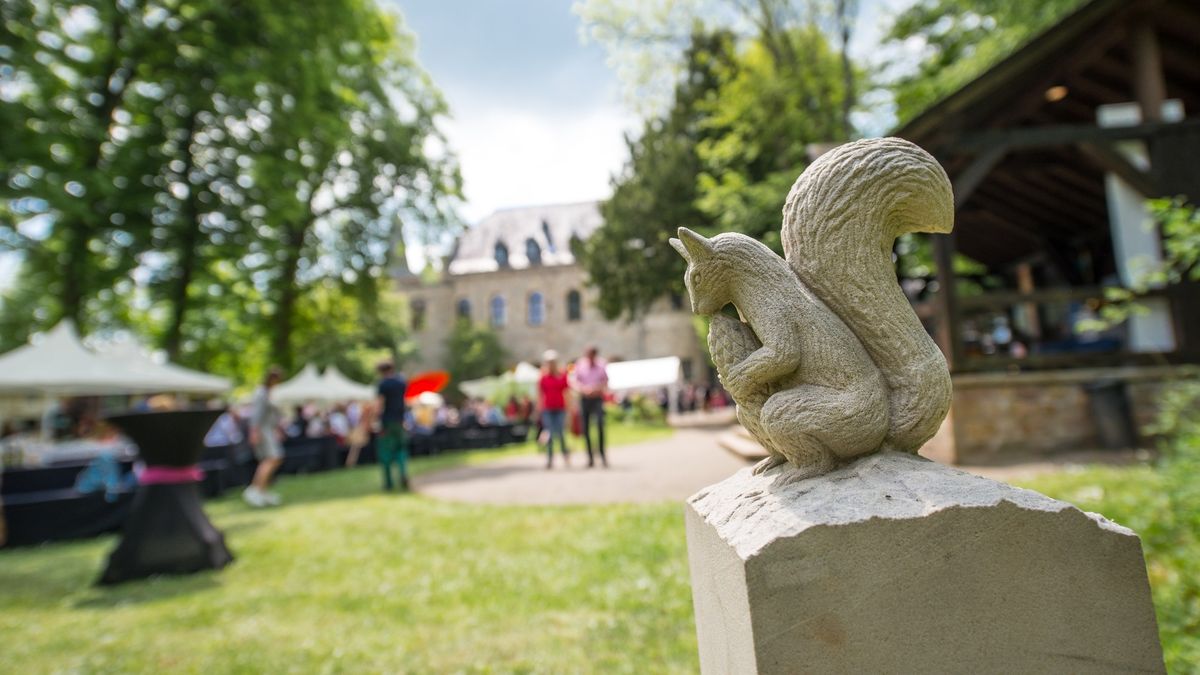 Romantisches Gartenfest Schloss Dhaun