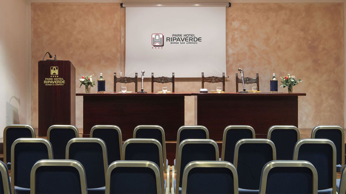 Parking Ambrosia (18+)