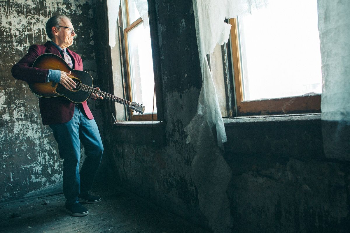 John Hiatt (seated show)