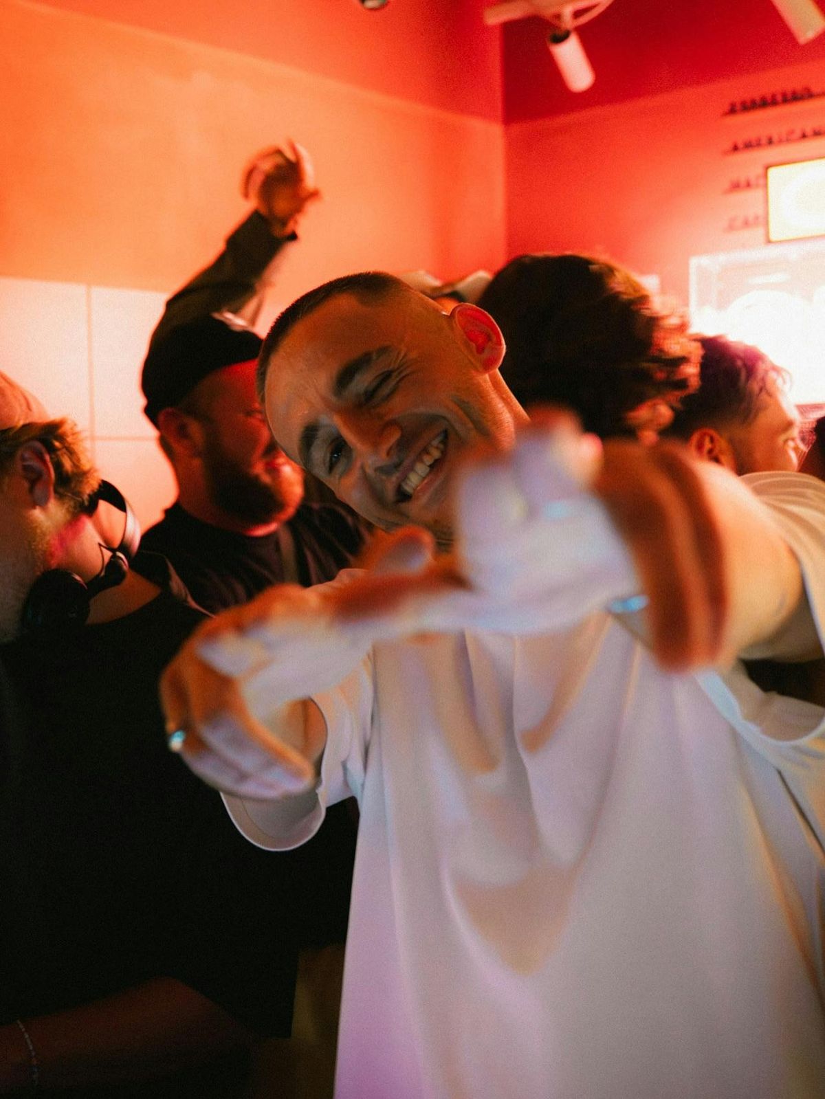 FLY \/\/ Locky b2b Mad.Again