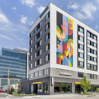 Cambria Hotel Denver Downtown RiNo