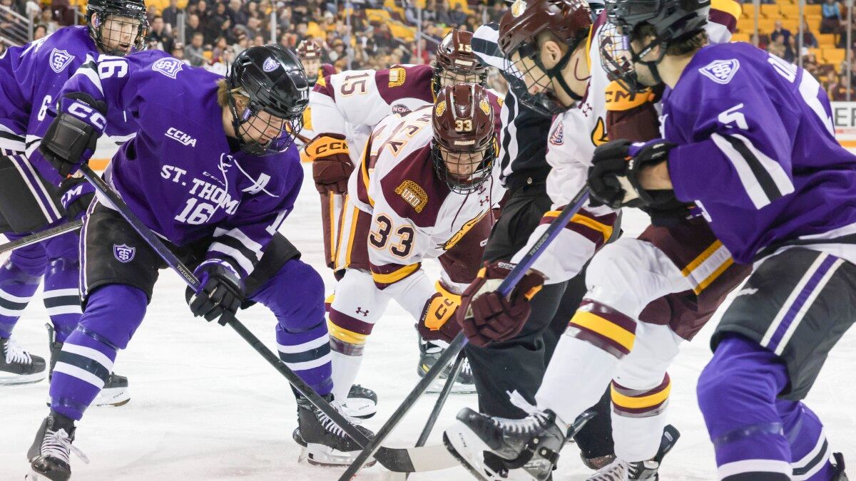 Minnesota Duluth Bulldogs Women's Hockey vs. St. Thomas University Tommies