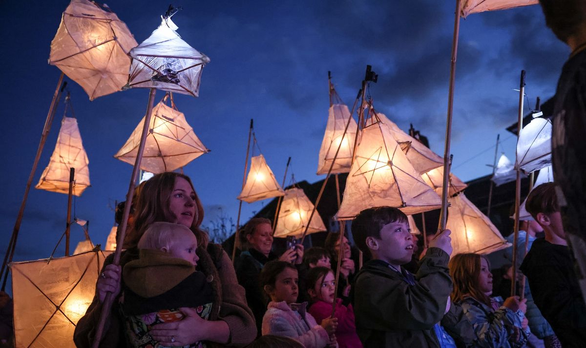 Biddulph Lantern Parade: Part Of Biddulph Christmas Lights Switch on