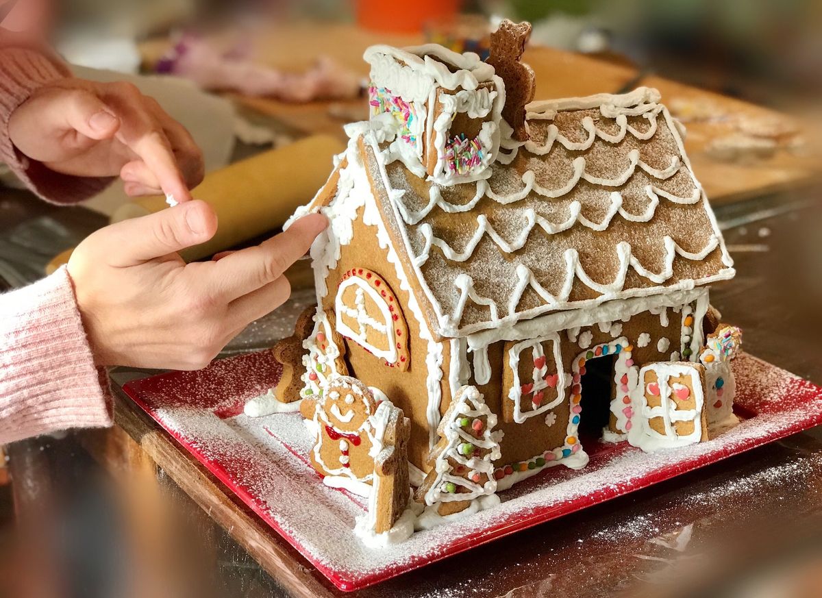 Crafting Holiday Gingerbread Houses at Kitchener Market