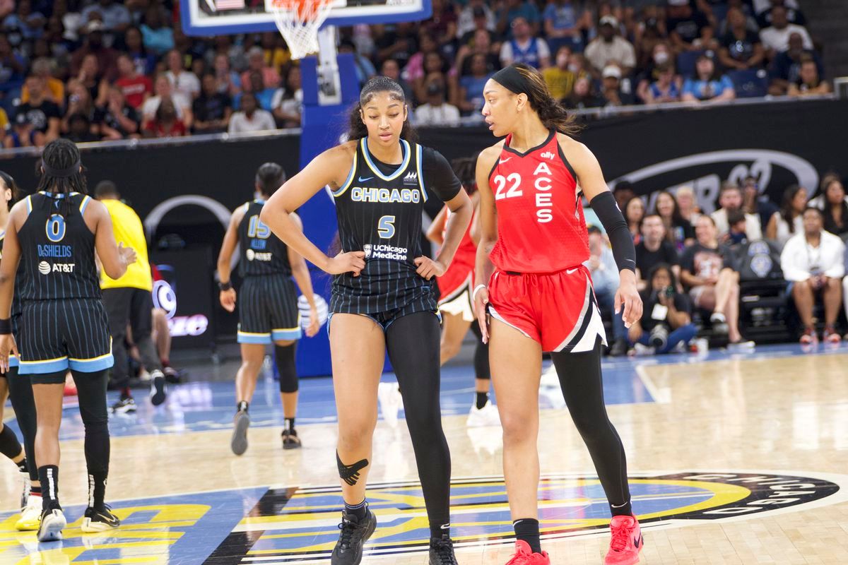 Las Vegas Aces at Chicago Sky at Wintrust Arena