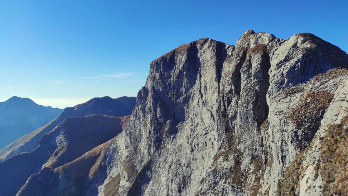 Weekend - Overland Apuane