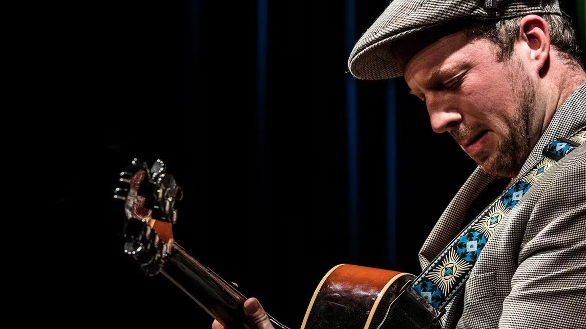 Caf\u00e9 Blues Corner med Richard Farrell (Fri entr\u00e9)