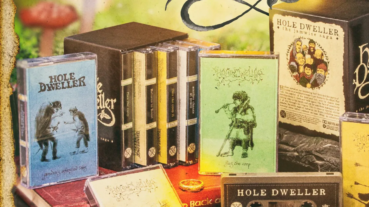 Hole Dweller, Vaelastrasz, Mons, Seregost in Athens